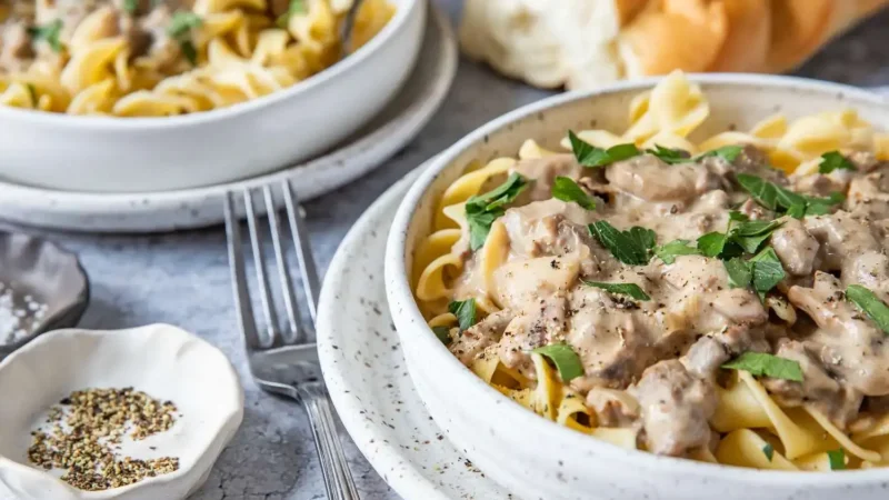 Serving suggestions and accompaniments for Stroganoff