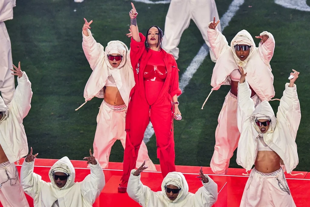 Rihanna: Ikon Musik Global dan Pengaruhnya yang Luas 2024