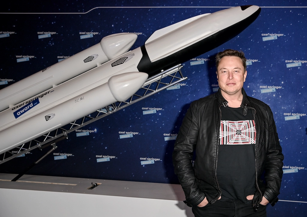 Elon Musk Unveiled: Visionary Leadership and Revolutionary Breakthroughs