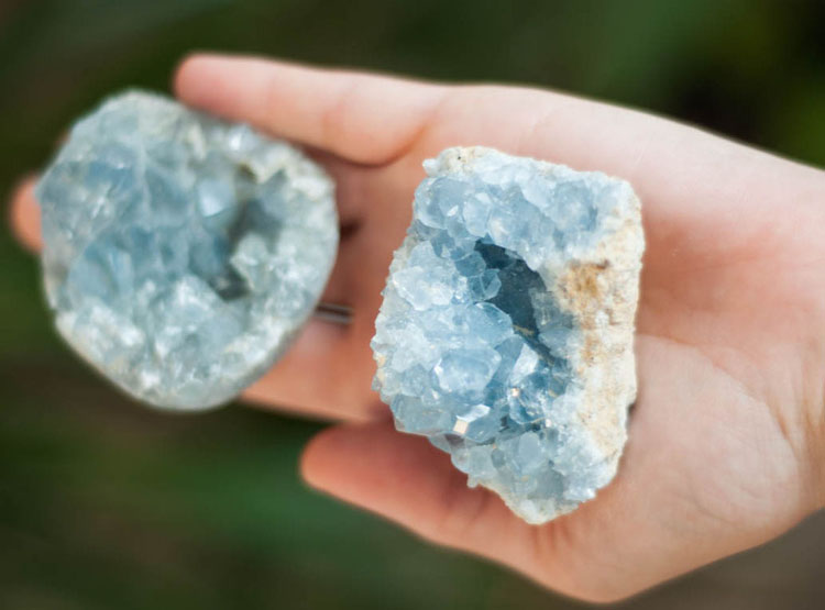 Celestite: Embrace the Heavenly Beauty and Calming Energy of This Enchanting Gemstone