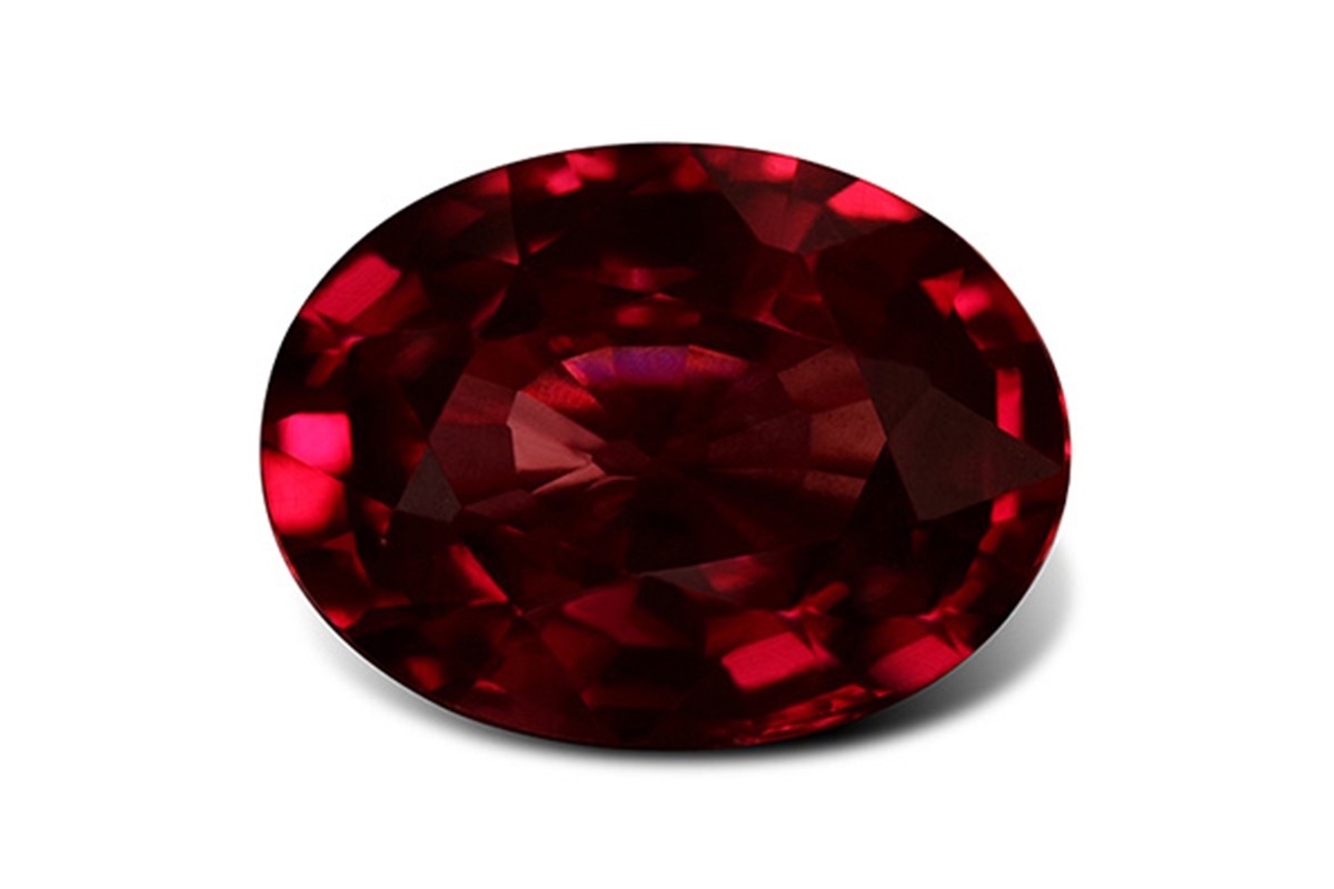 Garnet: Unleashing the Vibrant Power and Timeless Elegance of This Enchanting Gemstone