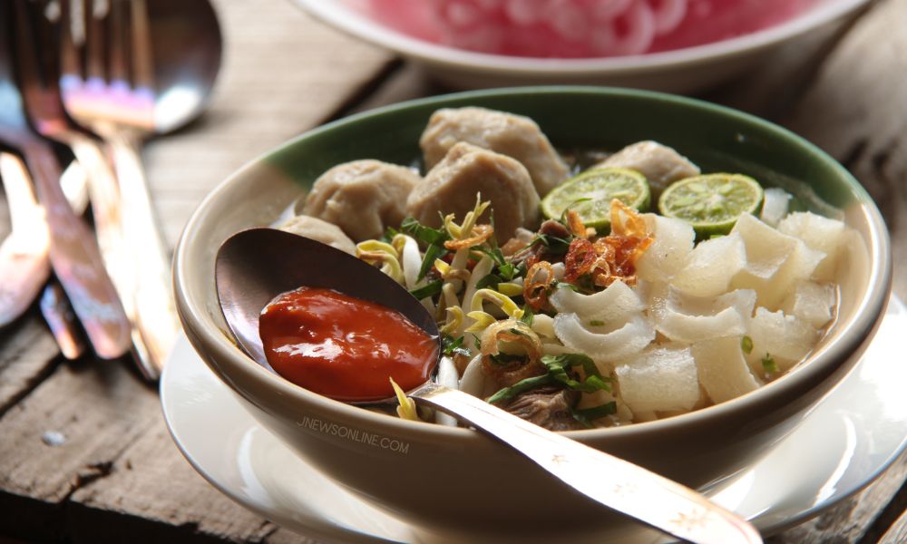 mie-kocok-bandung-kelezatan-kuliner-khas-kota