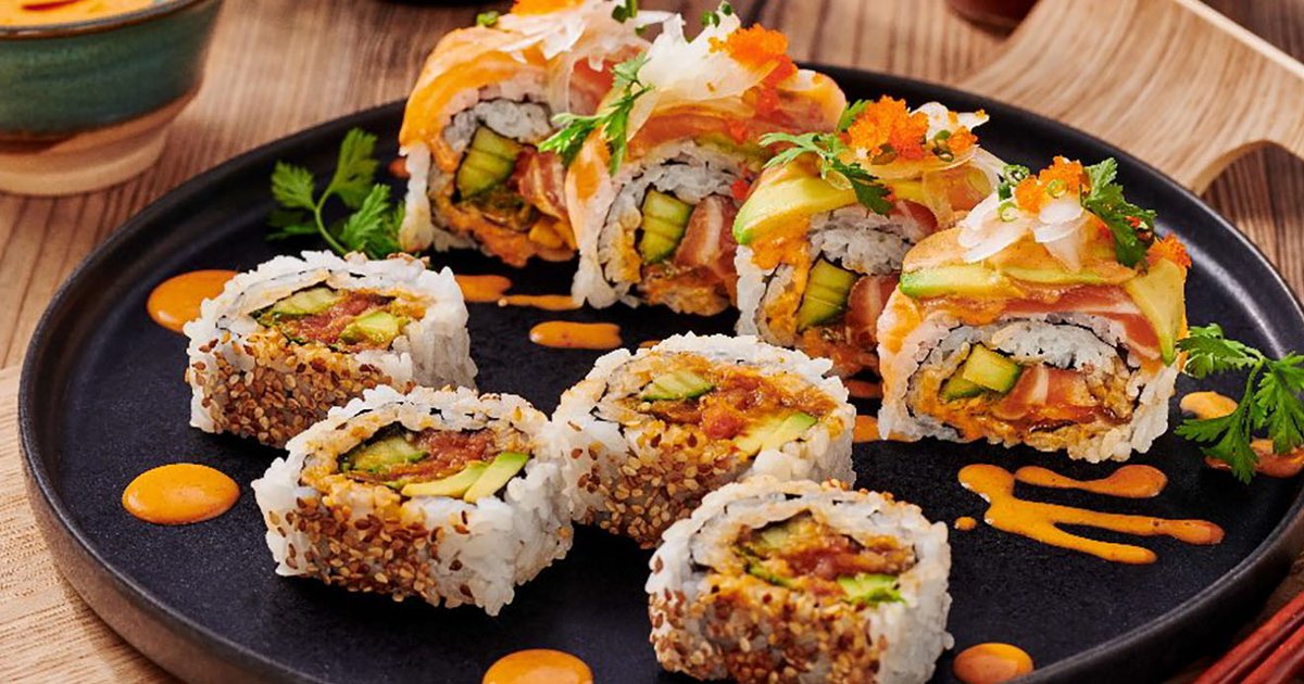 Sushi Roll Salmon: Hidangan Jepang yang Lezat dan Sehat