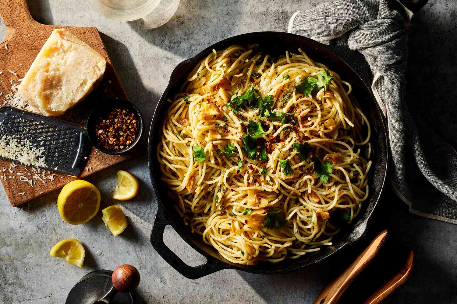 Spaghetti Aglio Olio, Hidangan Pasta yang Mudah dan Penuh Cita Rasa