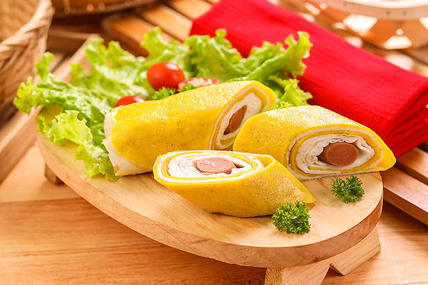 Sosis Egg Roll: Camilan yang Lezat dan Praktis