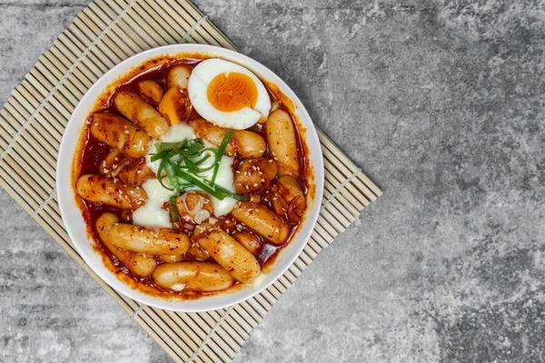 Rice Tteokbokki: 5 Korea’s Spicy and Chewy Cake Delight