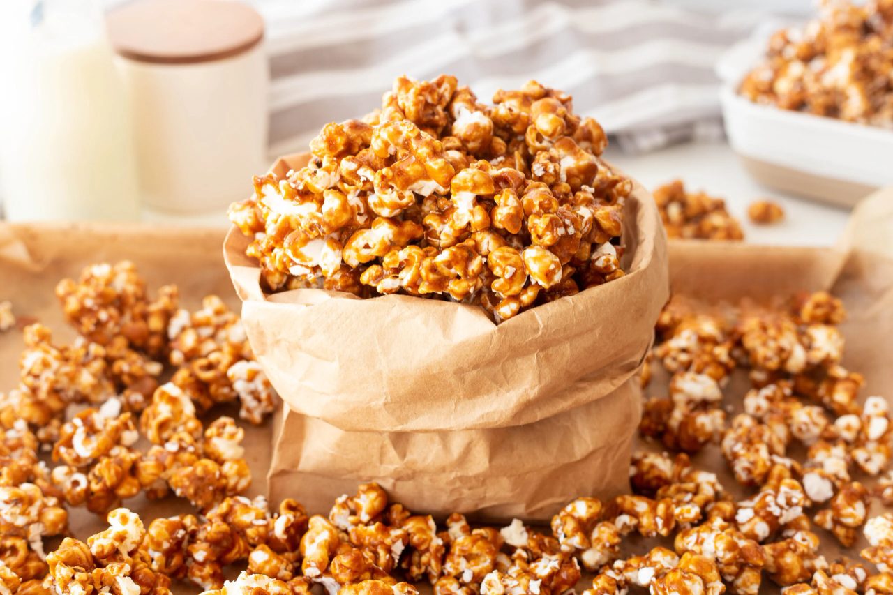 Popcorn Caramel: Cemilan Manis yang Selalu Menggoda