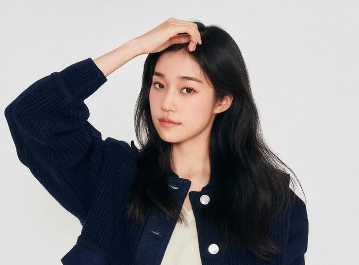 Gaya Akting dan Pesona Pribadi roh yoon seo