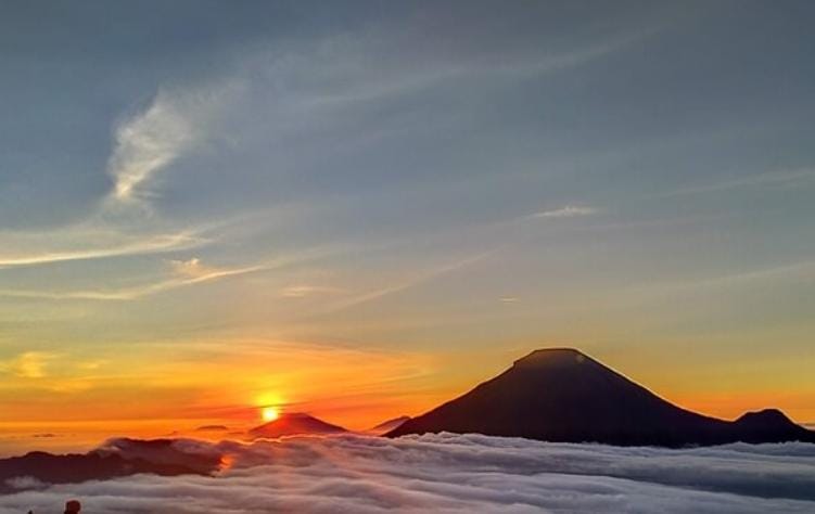 Daya Tarik Visual Pegunungan Dieng yang Ikonik