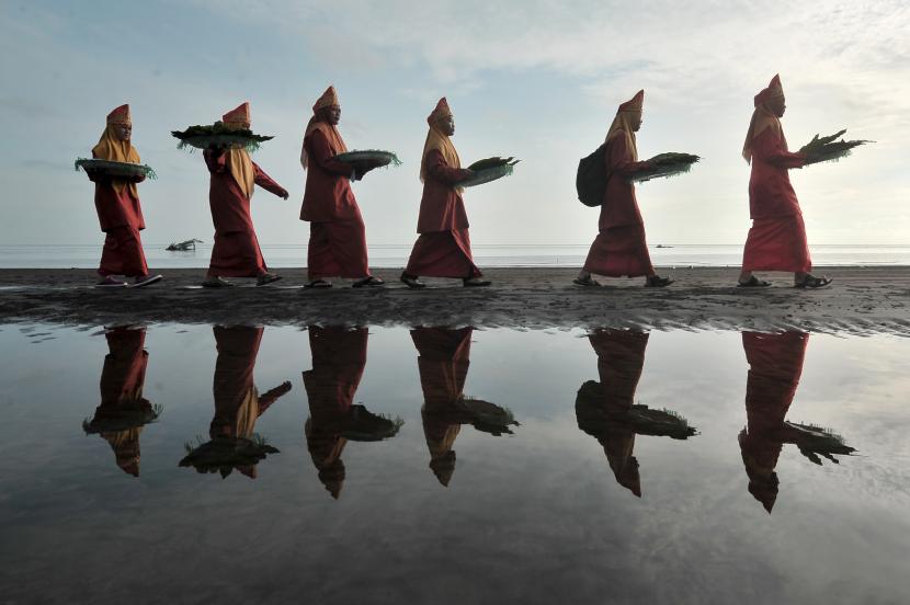 Akar Budaya dan Filosofi  di Balik Ritual Mandi Safar